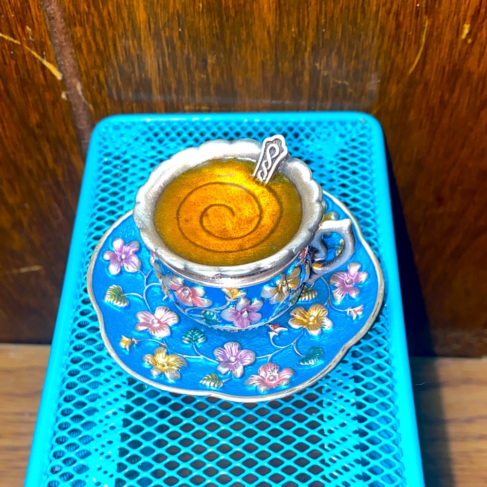 SALE! ☕️ Vintage Blue Cup & Saucer Hinged Metal Trinket Box ☕️ Enamel ☕️